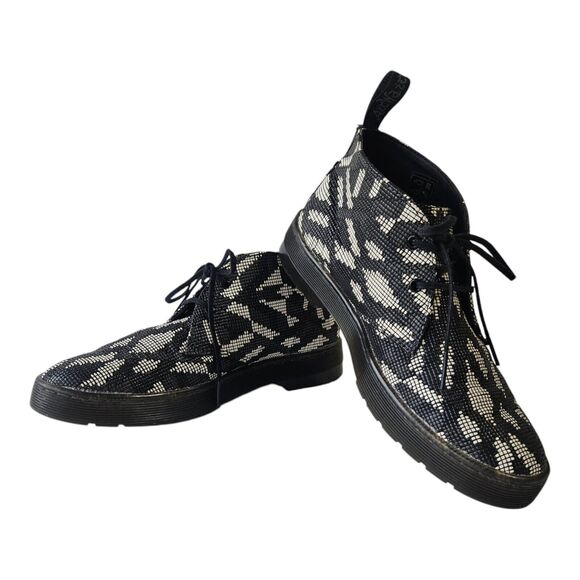 DR MARTENS Women 7 Daytona Aztec 2 Hole Wave Black White Bootie Ankle Boots EU38 - Picture 1 of 9